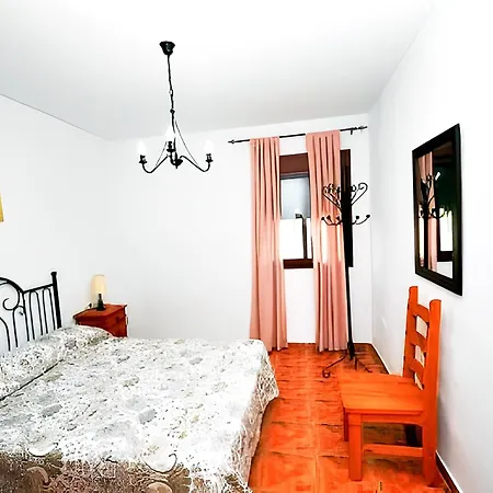 Chalet Vacacional Con Piscina Y Jardin Privado En Conil De La Frontera, A 17 Min De La Playa - Es-180-12
